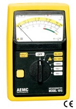 AEMC Instruments 1403.01 1015 Megohmmeter Model 1015 (Analog, 500V, 1000V, Resistance, Continuity)